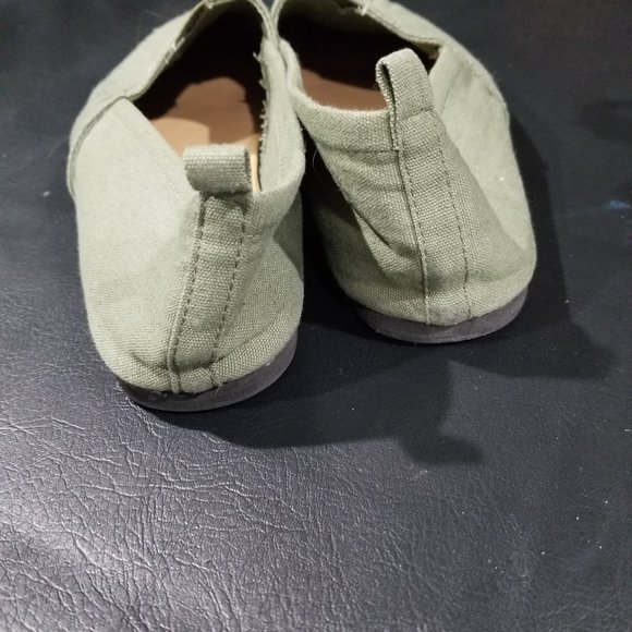 Green Tom style flats - Picture 6 of 6